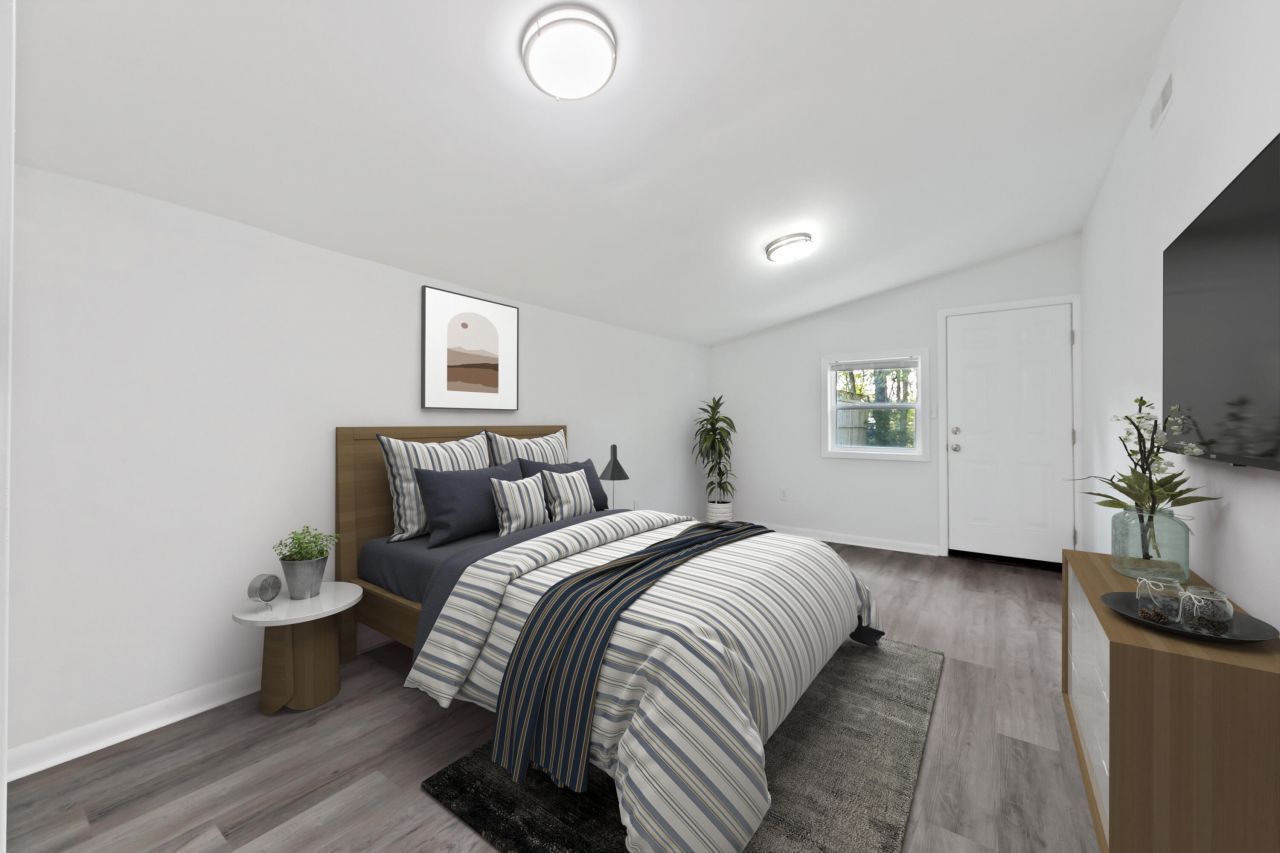 2710 Leola Street Photo 17