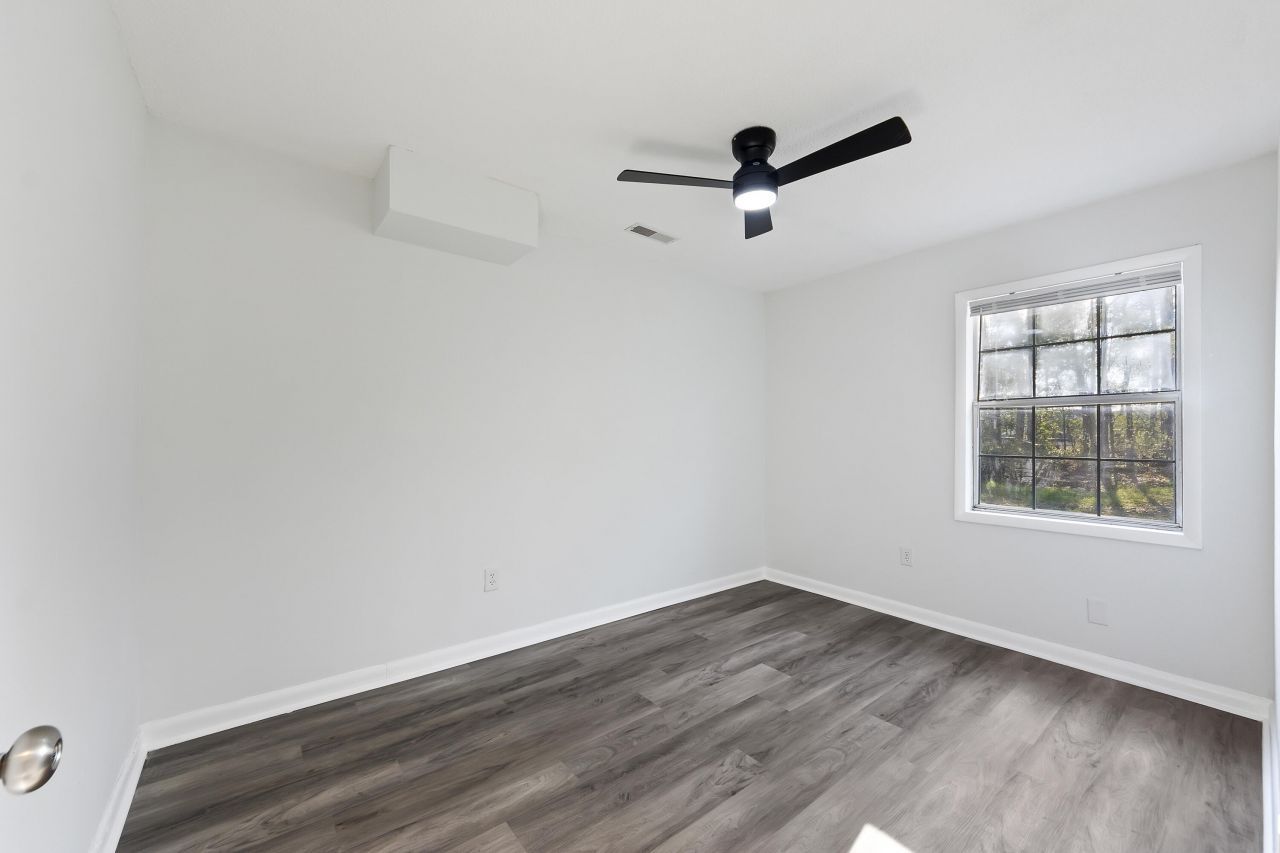 2710 Leola Street Photo 20