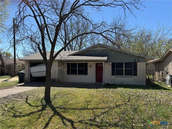 909 W Munroe Avenue , Temple, TX 76501