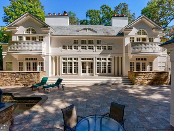 6655 Sweetwater Point, Flowery Branch, GA 30542