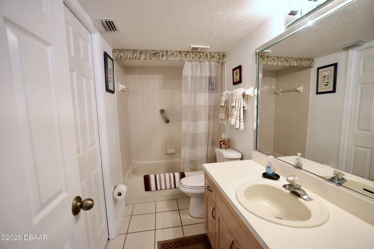 442 Bouchelle Drive, Unit 305, New Smyrna Beach, FL 32169 Photo