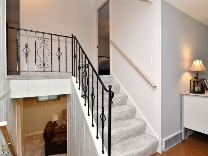 6419 Longridge Road, Mayfield Heights, OH 44124 Photo 25