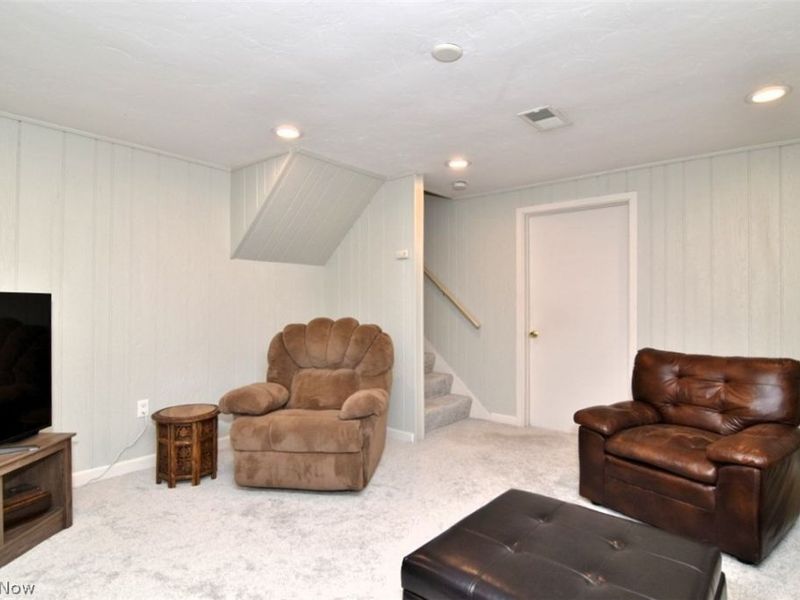 6419 Longridge Road, Mayfield Heights, OH 44124 Photo 28