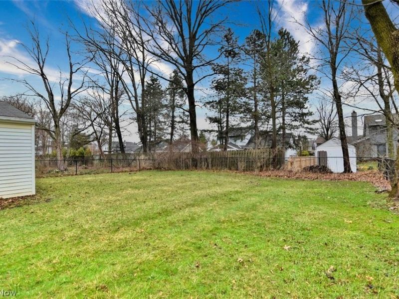 6419 Longridge Road, Mayfield Heights, OH 44124 Photo 36