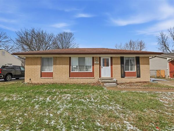 1260 S John Hix Street, Westland, MI 48186