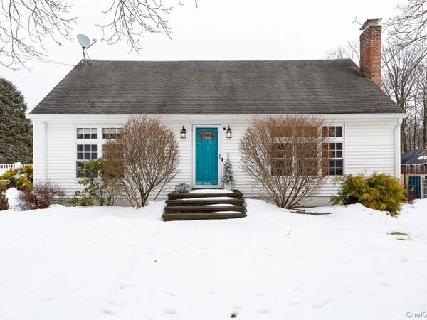 12 Valley View Road, Hyde Park, NY 12538