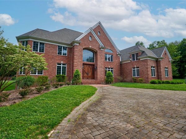 637 S Mountain Road , New City, NY 10956