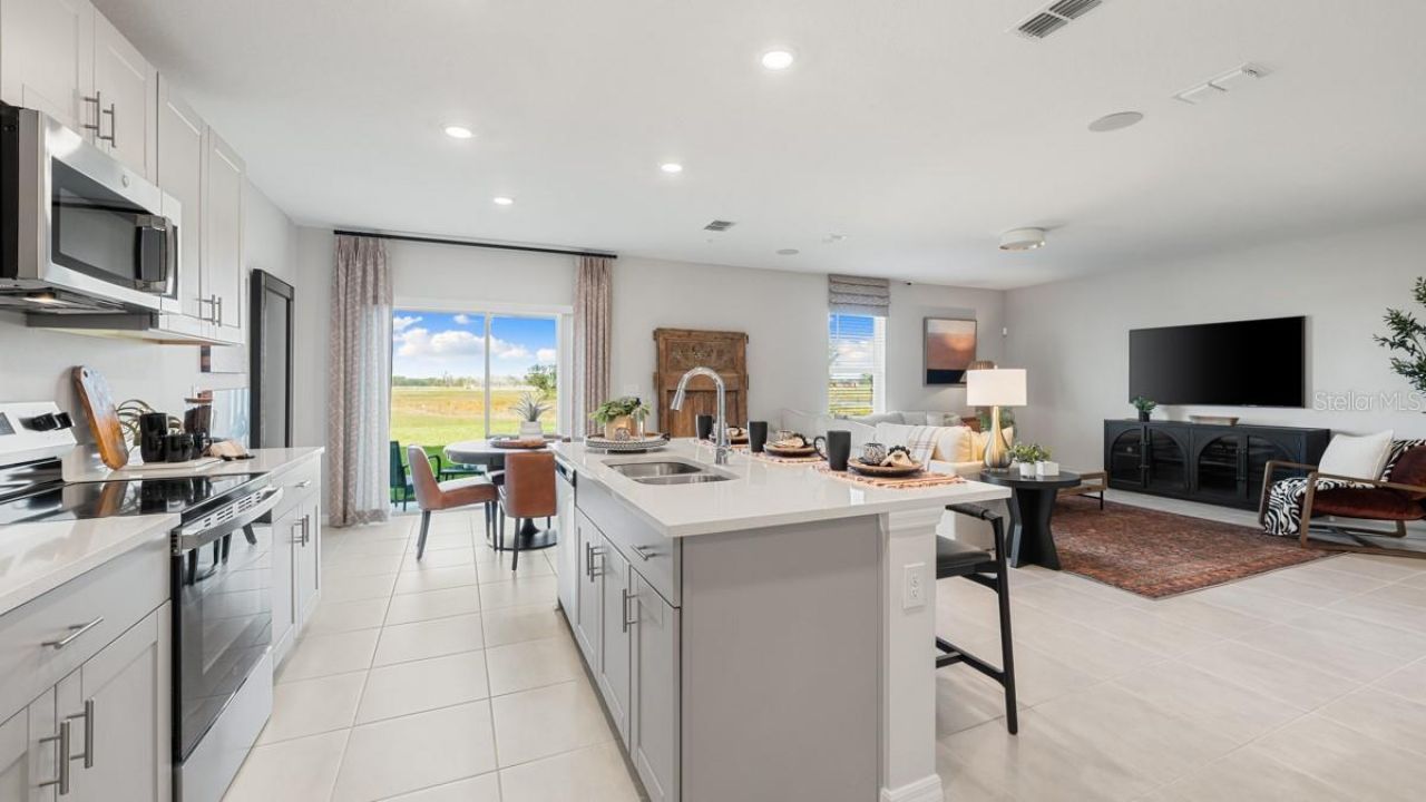 9329 Chiswell Trail, Palmetto, FL 34221 Photo