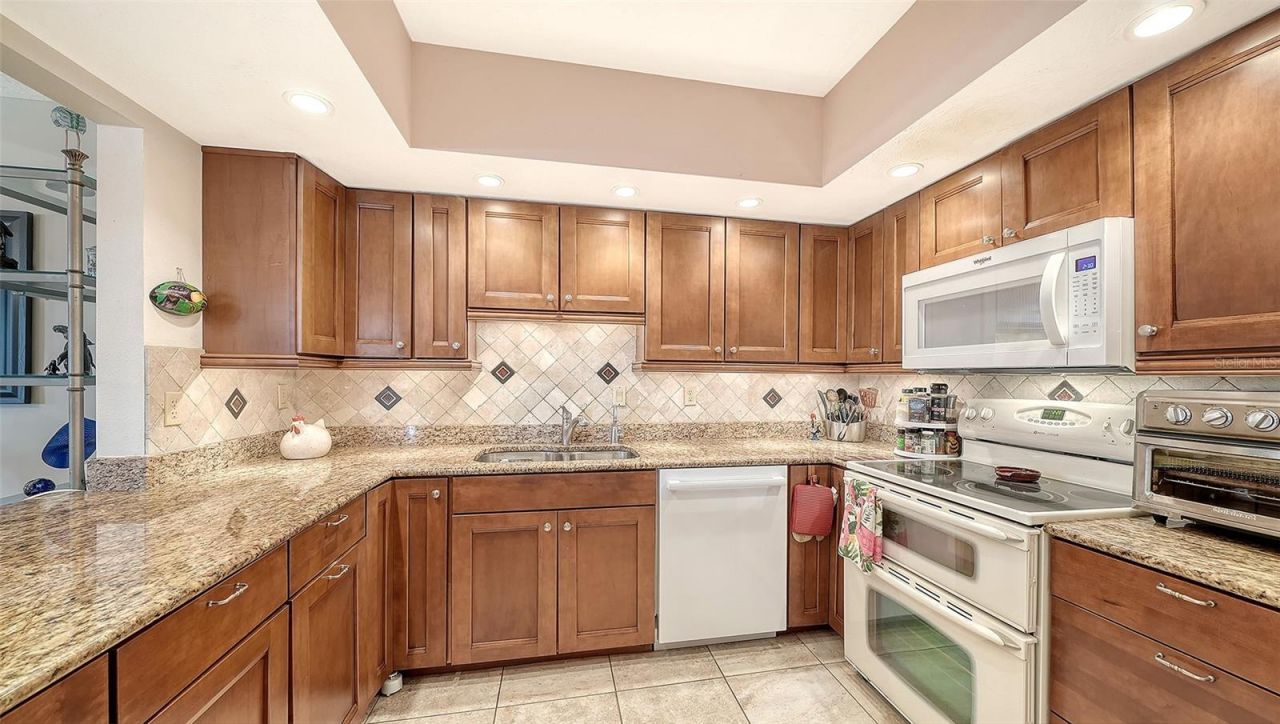 1925 Gulf Of Mexico Drive, Unit G8-302, Longboat Key, FL 34228 Photo