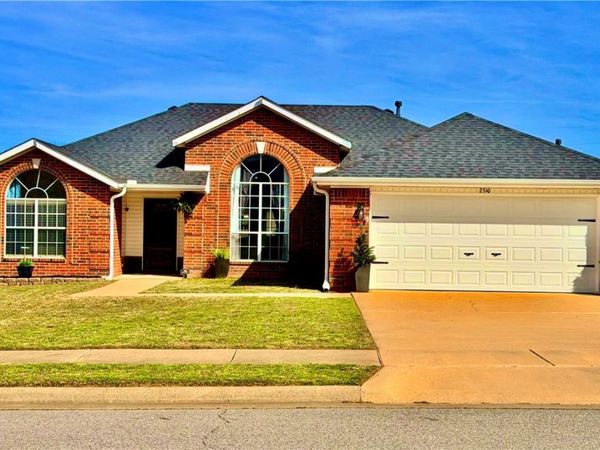 2310 SW 17th , Bentonville, AR 72713