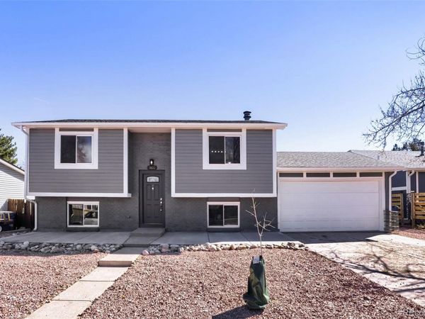3800 S Quintero Circle, Aurora, CO 80013