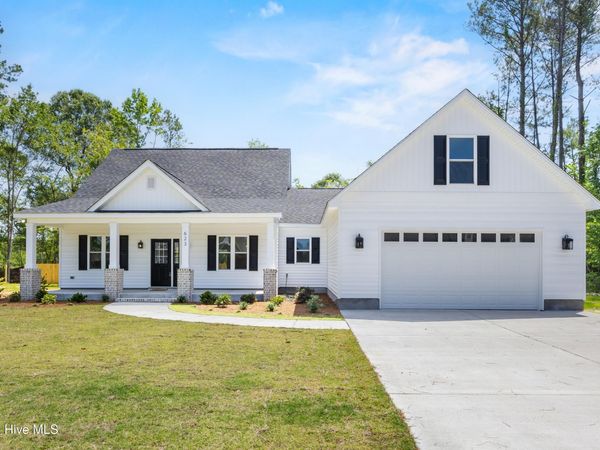 623 Winding Creek Road, Rocky Point, NC 28457