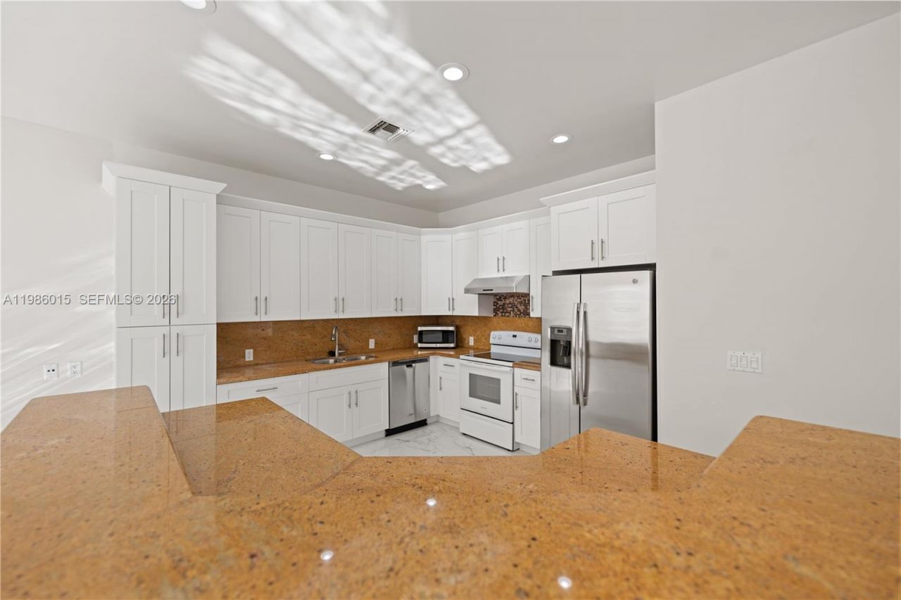 819 SW 7th Ave, Fort Lauderdale, FL 33315 Photo