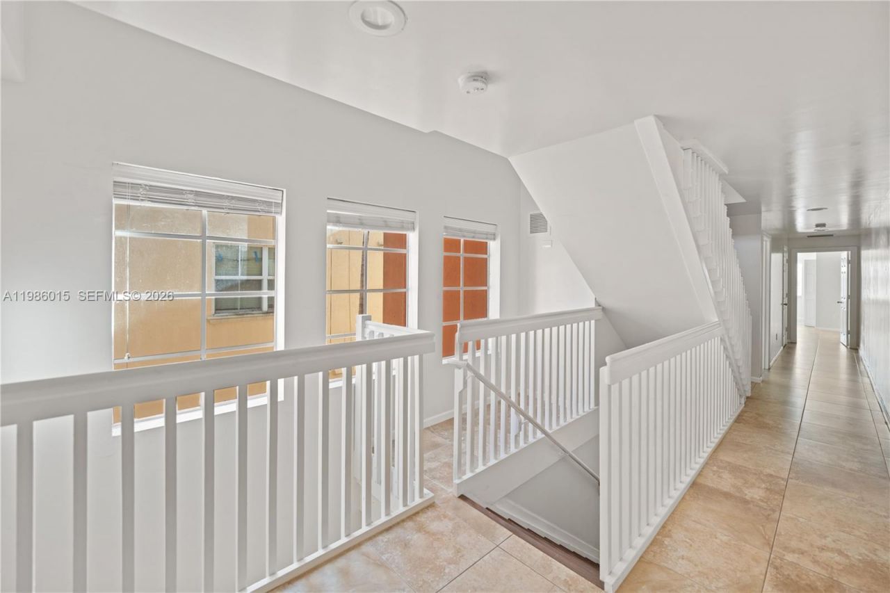 819 SW 7th Ave, Fort Lauderdale, FL 33315 Photo