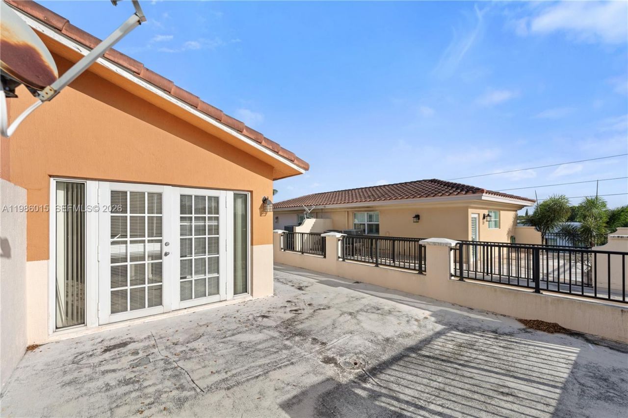 819 SW 7th Ave, Fort Lauderdale, FL 33315 Photo