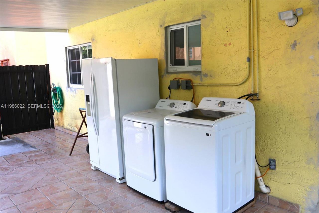 10101 W Okeechobee Rd, Unit 12101, Hialeah Gardens, FL 33016 Photo