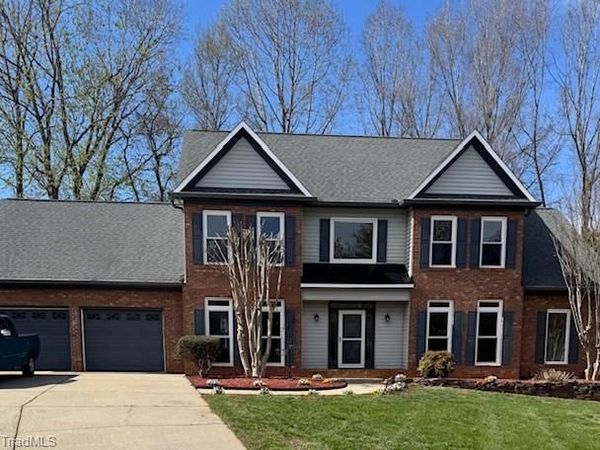 3412 Lochurst Court, Pfafftown, NC 27040