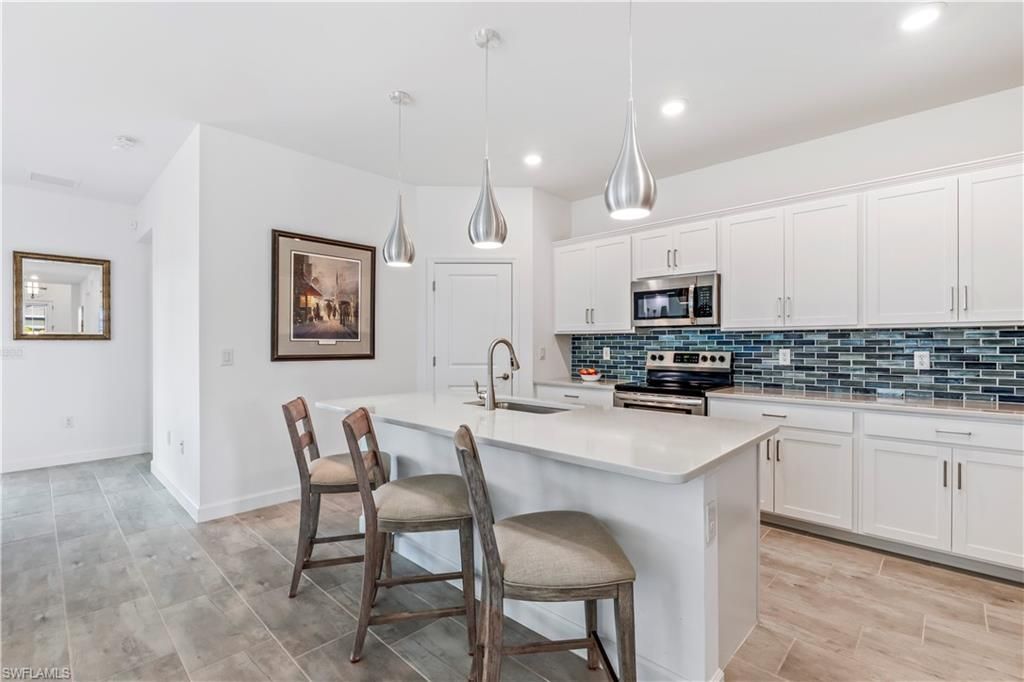 13821 Pine Lodge Ln, Fort Myers, FL 33913 Photo