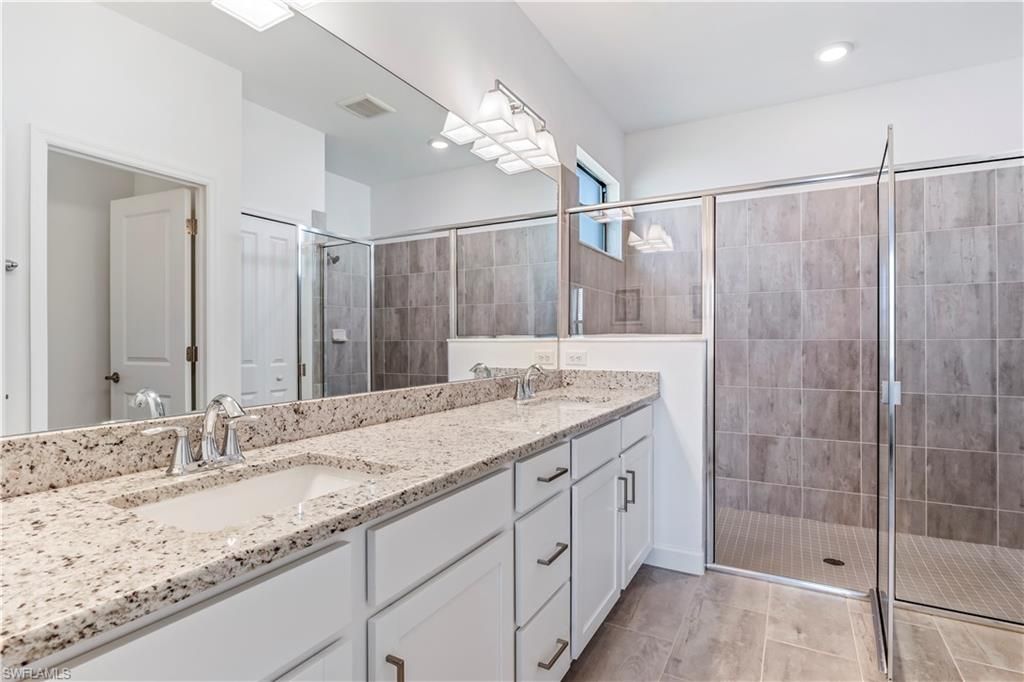 13821 Pine Lodge Ln, Fort Myers, FL 33913 Photo