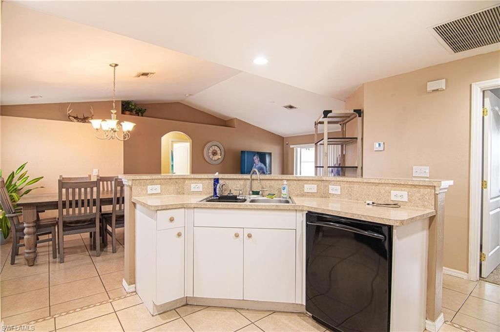 416 NW 7th Ter , Cape Coral, FL 33993 Photo