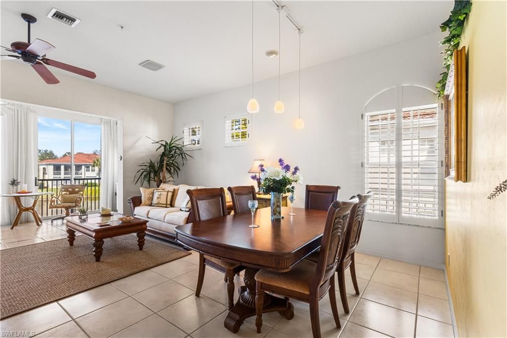 800 L Ambiance Cir, Unit 208, Naples, FL 34108 Photo