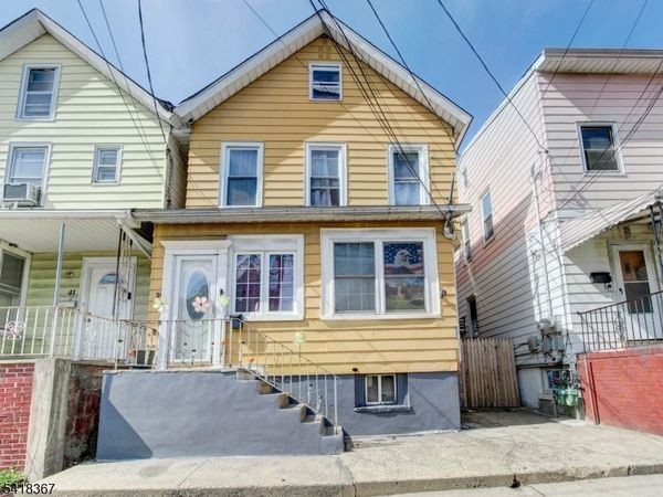 39 Rankin St, Elizabeth, NJ 07206