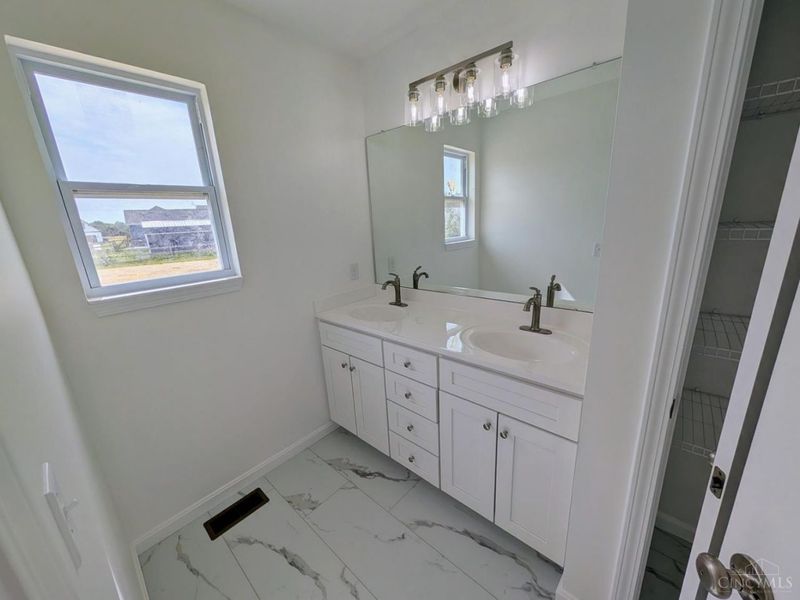 116 Kelly Drive, Williamsburg, OH 45176 Photo 9
