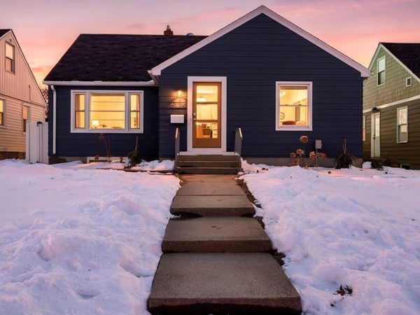 6124 Thomas Avenue S, Minneapolis, MN 55410