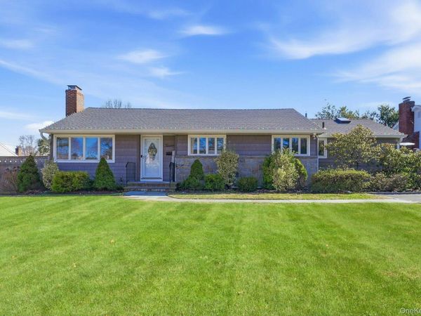 12 Sherman Road, Glen Cove, NY 11542