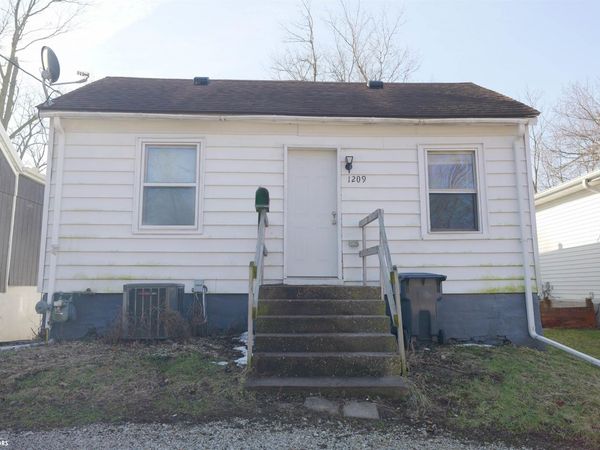 1209 Patterson Street, Burlington, IA 52601