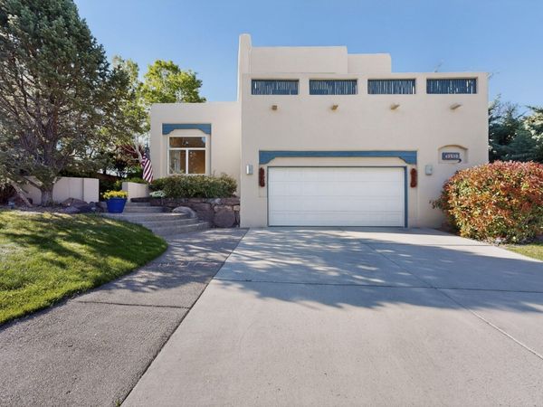 12520 Crested Moss Road NE, Albuquerque, NM 87122