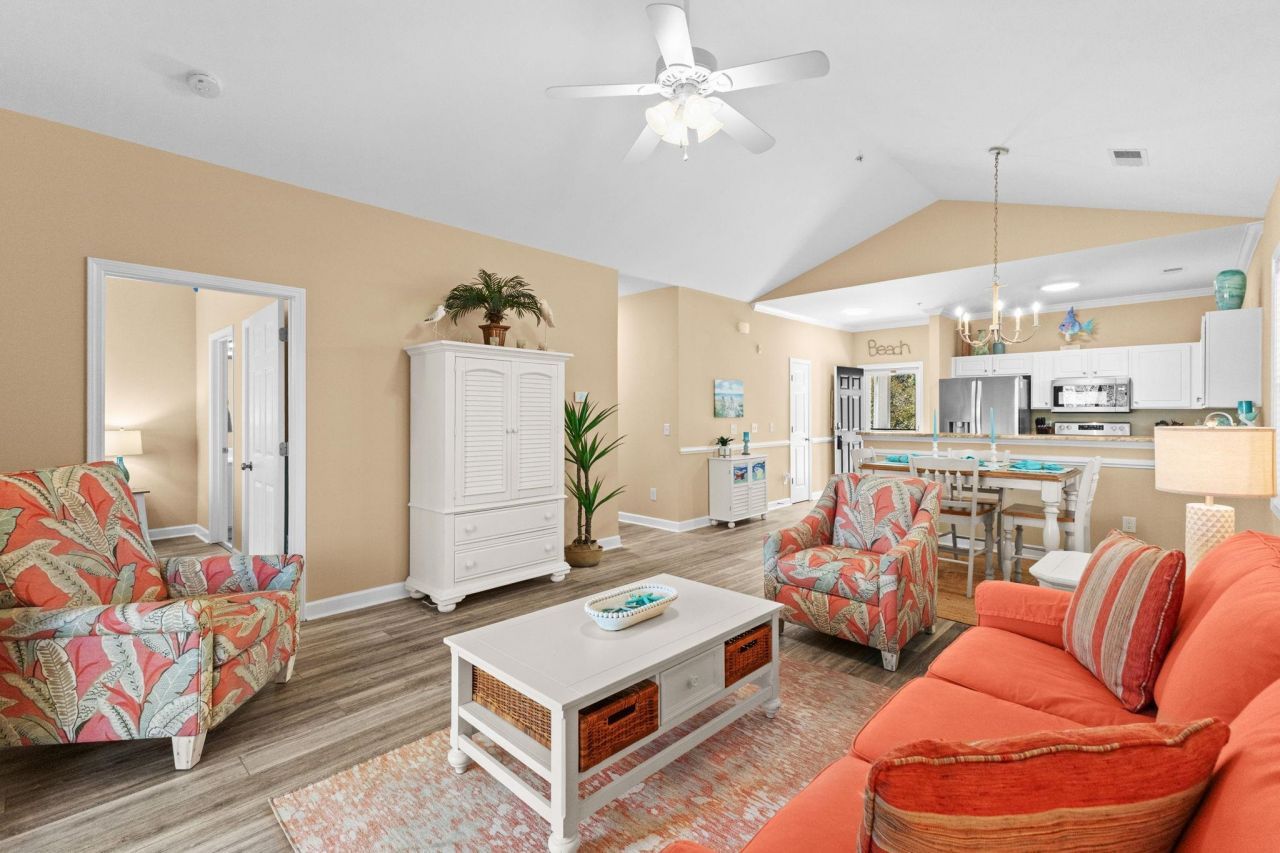 6253 Catalina Dr. Photo 12