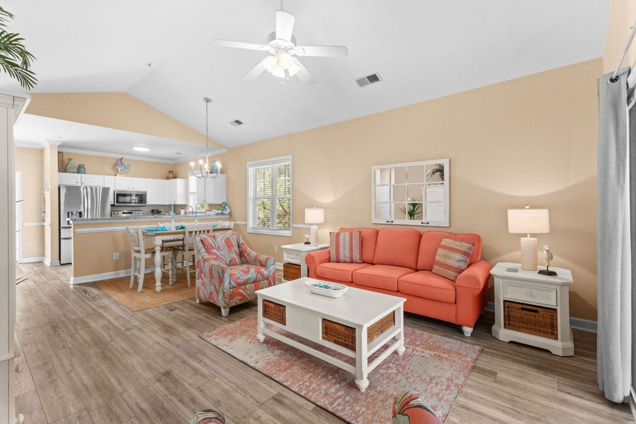 6253 Catalina Dr. Photo 13