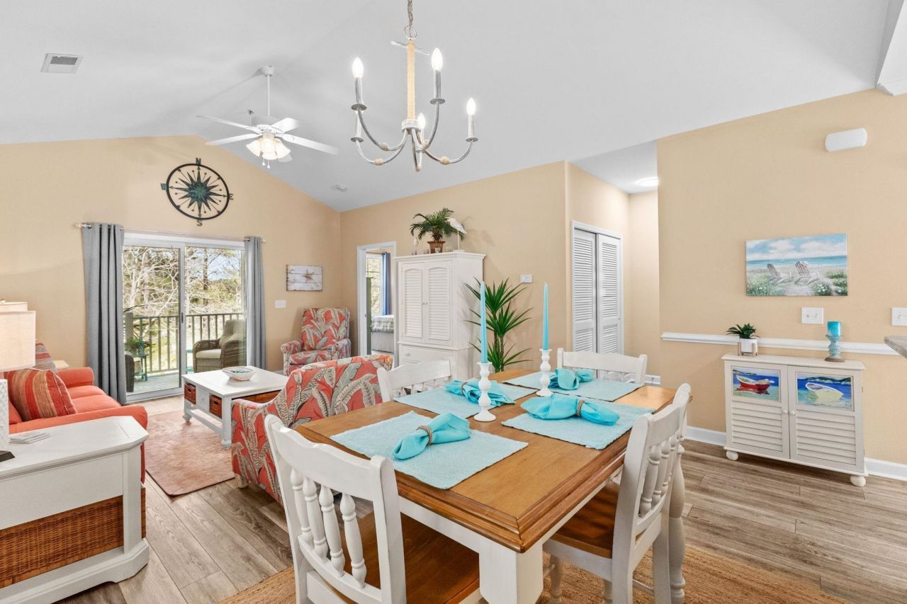 6253 Catalina Dr. Photo 15