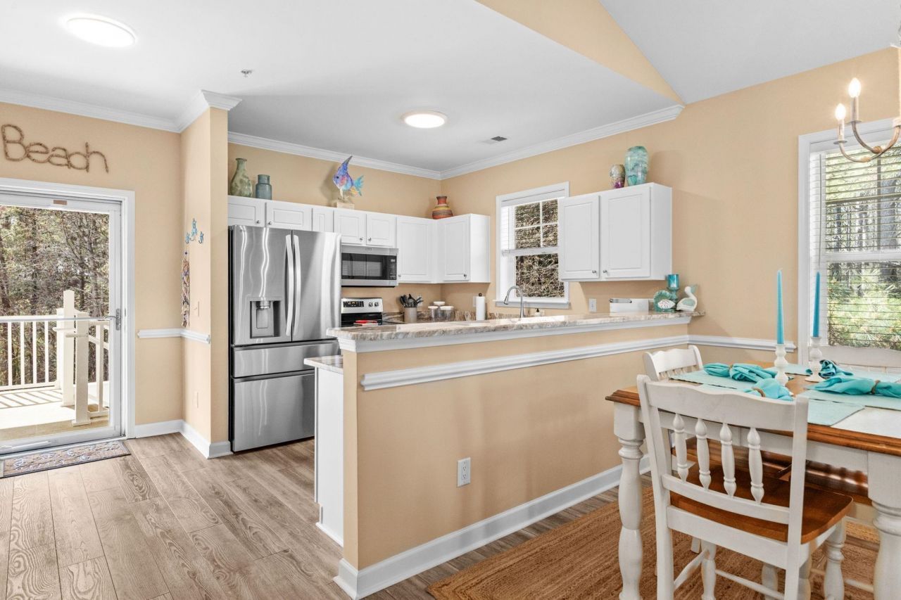 6253 Catalina Dr. Photo 16