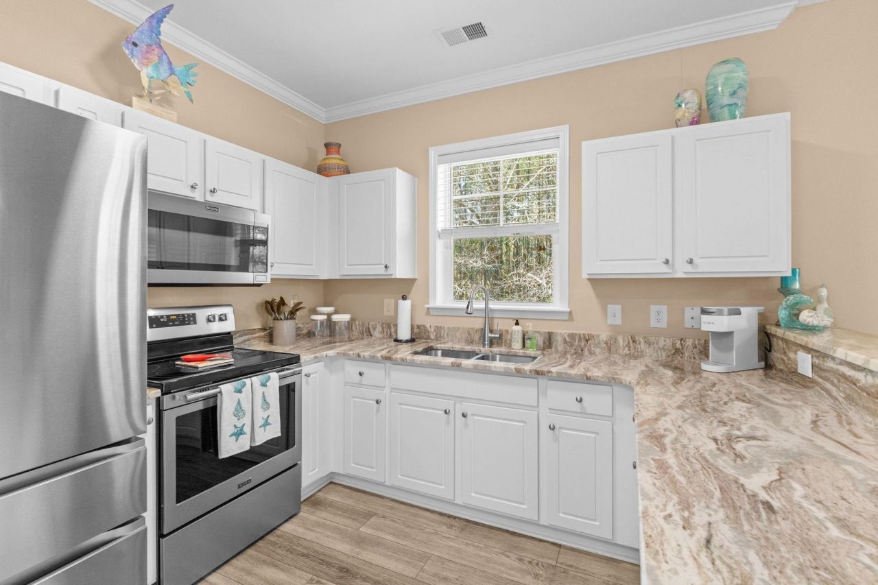 6253 Catalina Dr. Photo 20