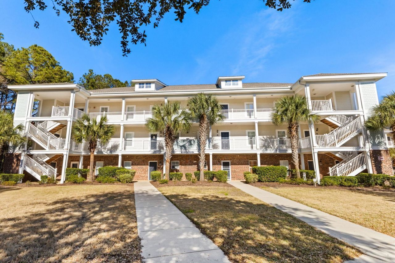 6253 Catalina Dr. Photo 3