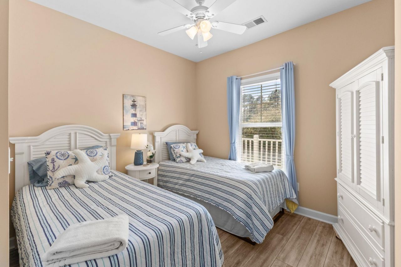 6253 Catalina Dr. Photo 32