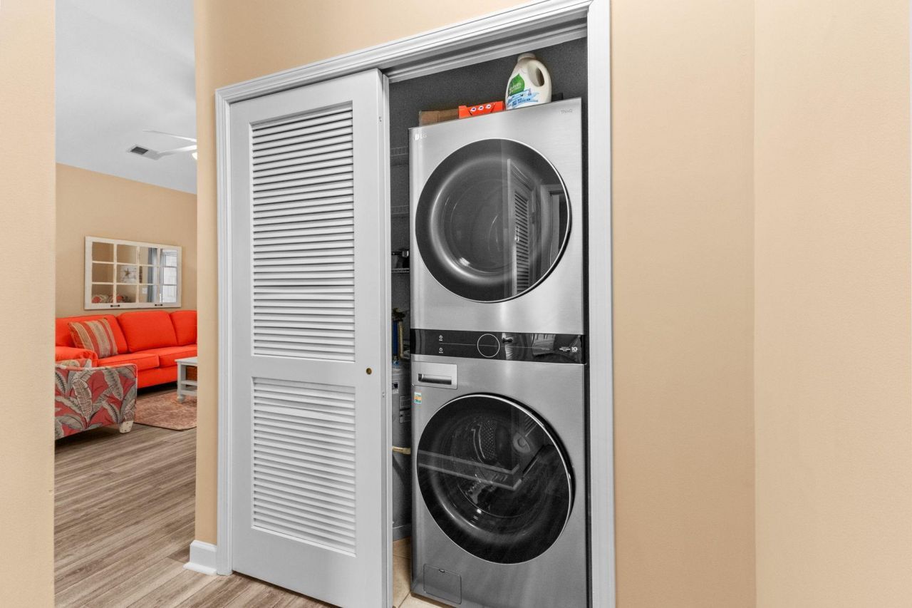 6253 Catalina Dr. Photo 36