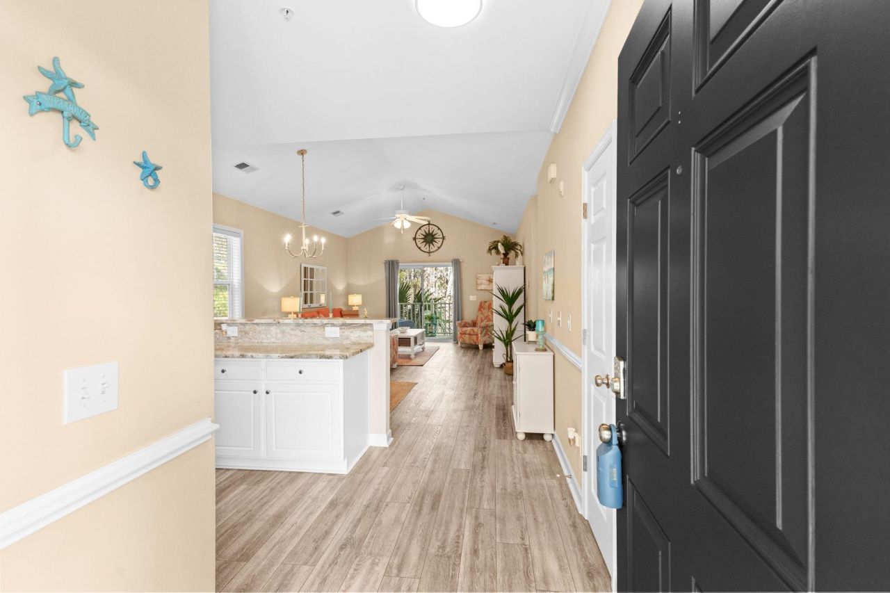 6253 Catalina Dr. Photo 6