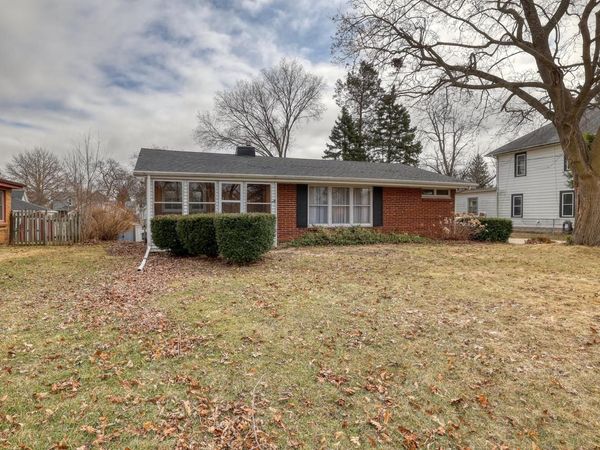 132 Caldwell STREET, Pewaukee, WI 53072