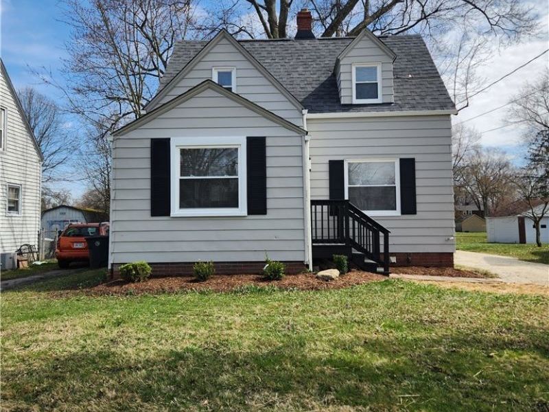 845 Willard Avenue SE, Warren, OH 44484 Photo 1