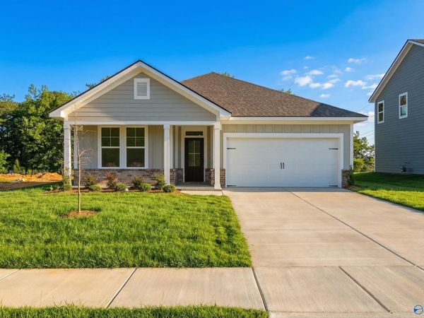 2022 Raspberry Lane, Cullman, AL 35055