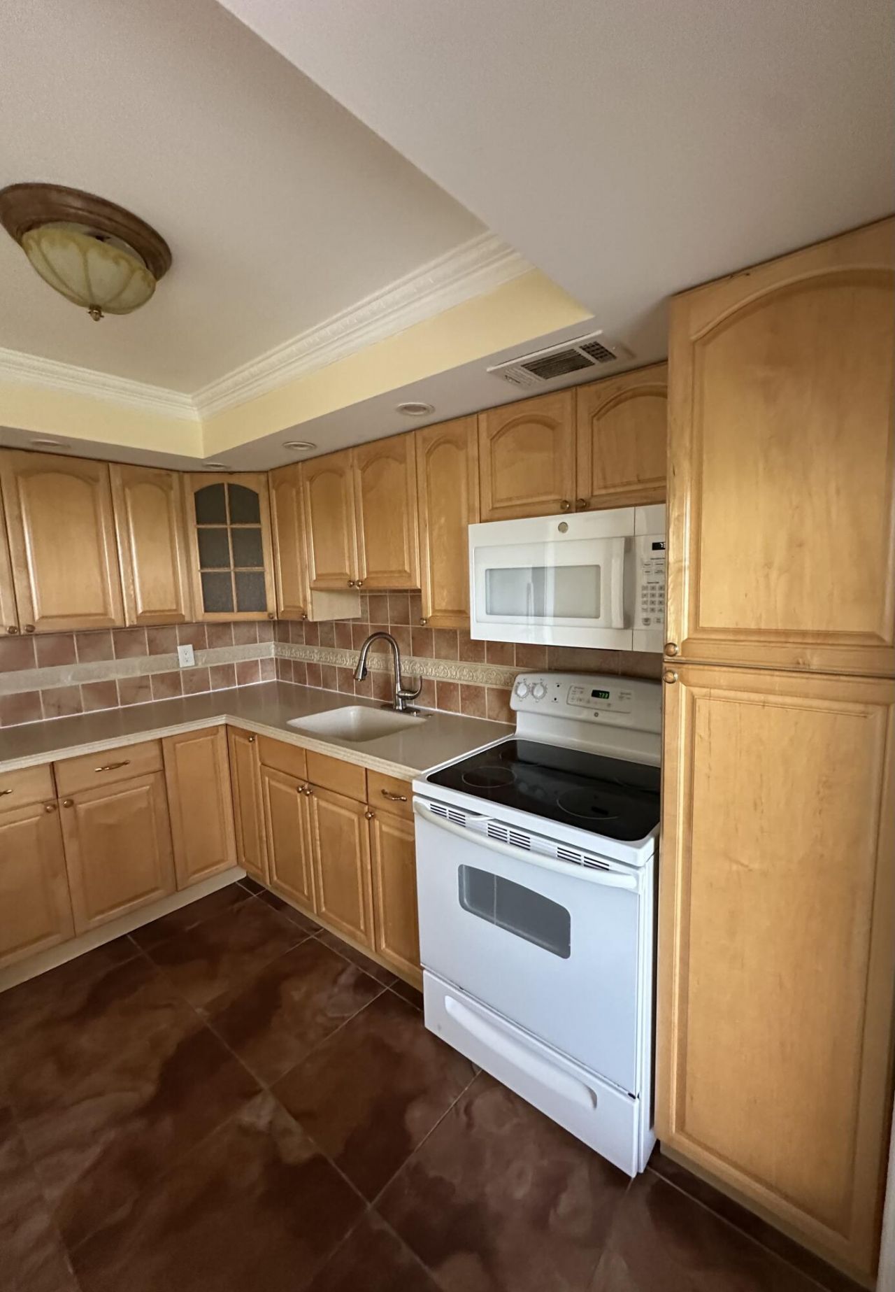 2900 Palm Aire Dr, Unit 406, Pompano Beach, FL 33069 Photo
