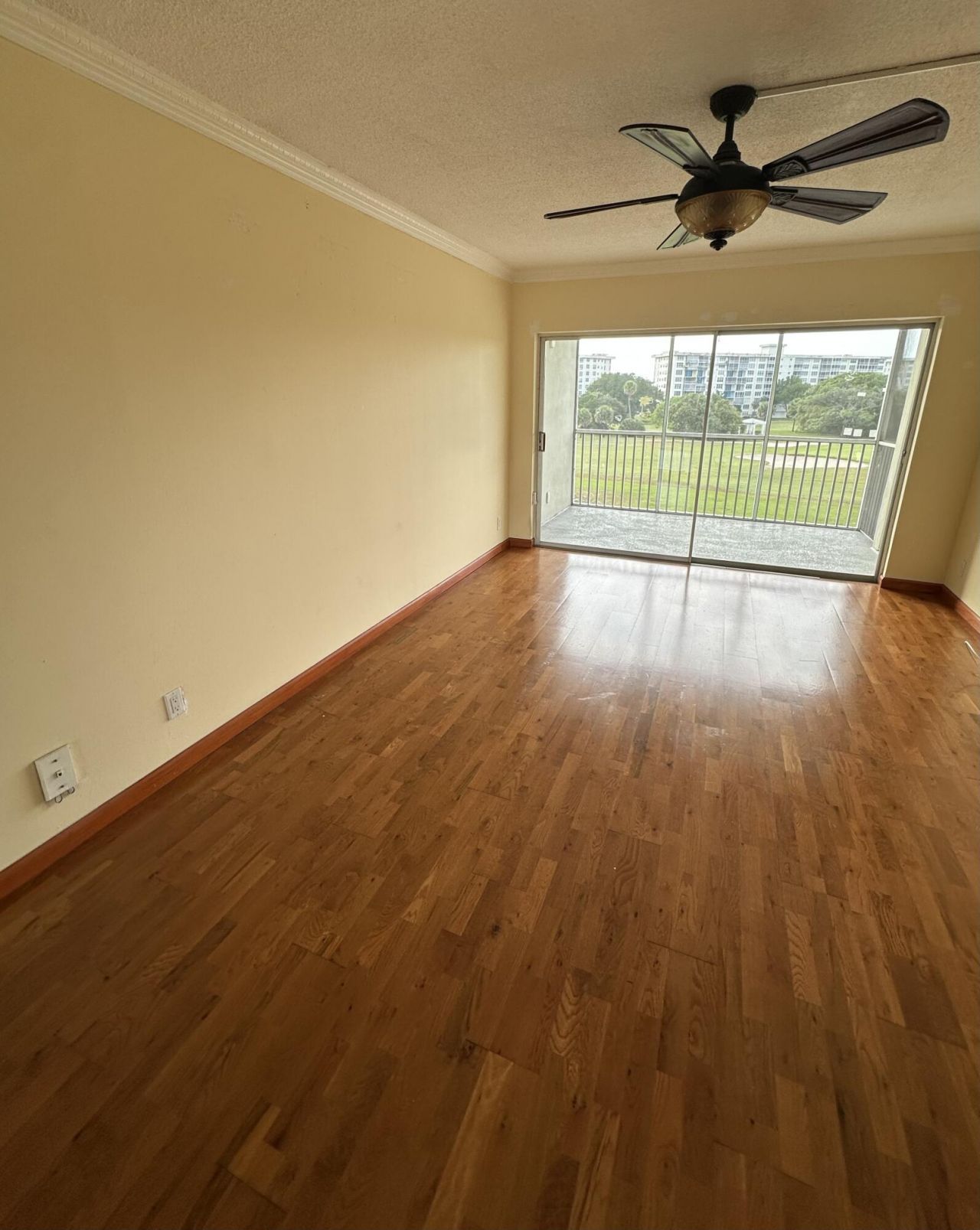 2900 Palm Aire Dr, Unit 406, Pompano Beach, FL 33069 Photo