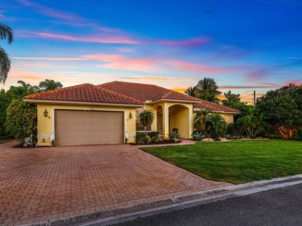 9696 Plumeria Way, Boynton Beach, FL 33436