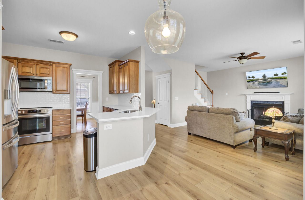 103 Sago Palm Court Photo 16