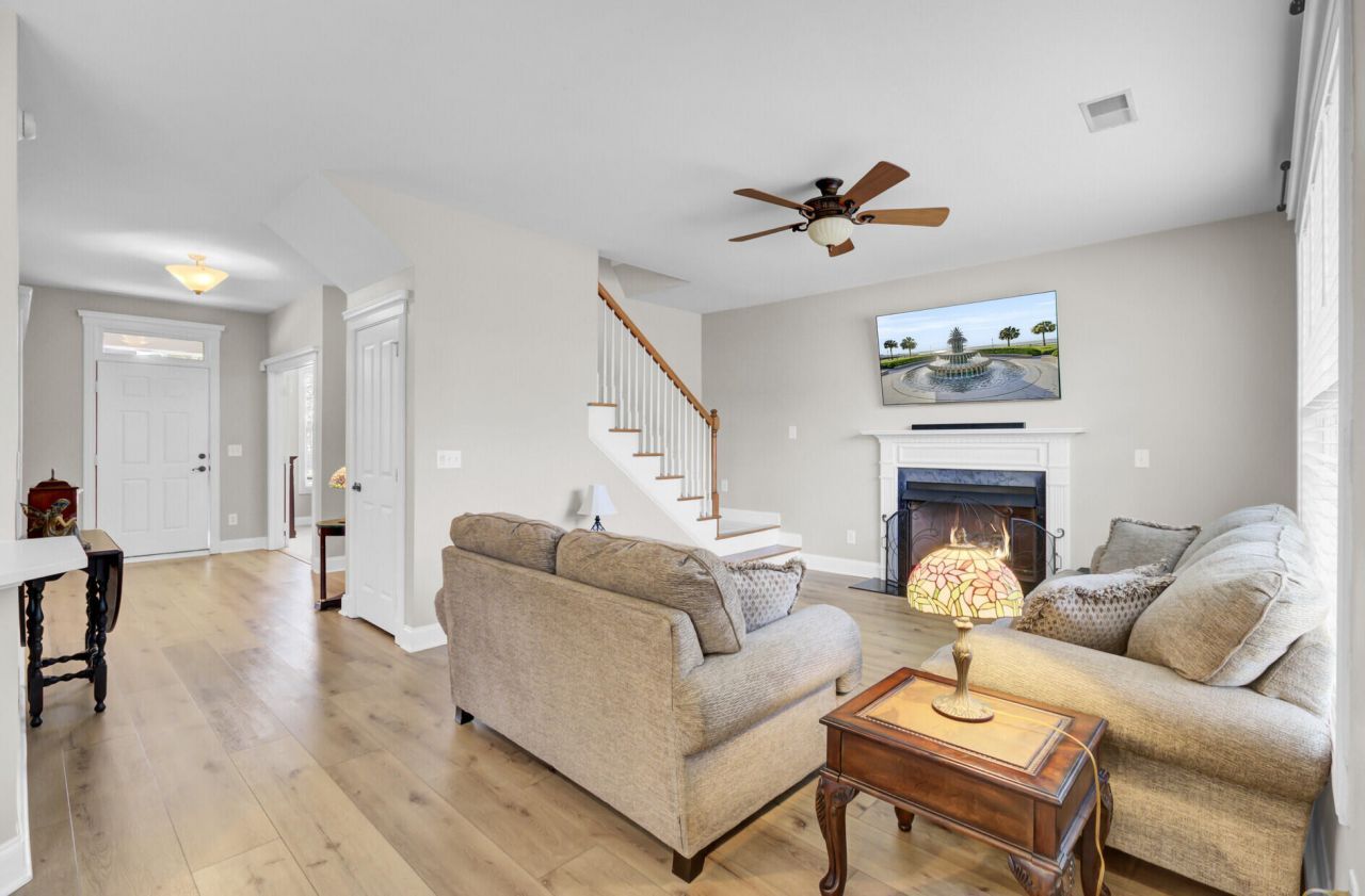 103 Sago Palm Court Photo 17