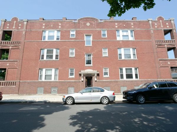 3338 N WOLCOTT Avenue, Unit 1, Chicago, IL 60657