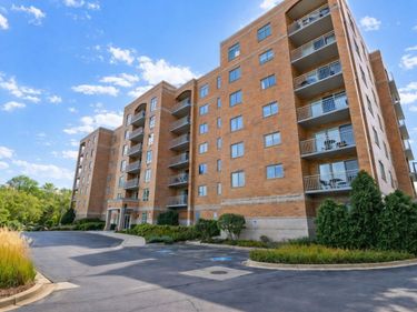 6807 N MILWAUKEE Avenue, Unit 510, Niles, IL 60714
